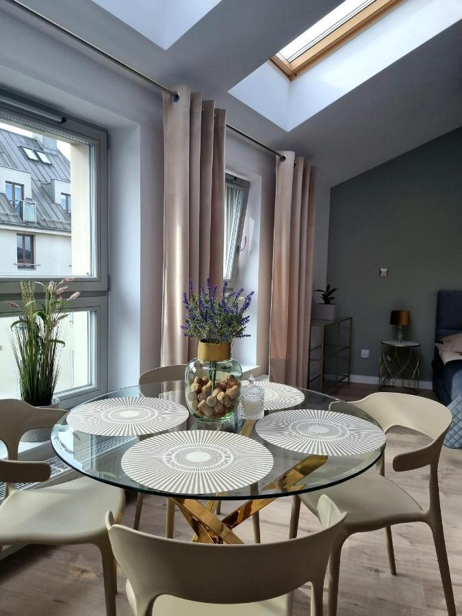 Apartament Miodowa Street Parking Free كراكوفيا المظهر الخارجي الصورة