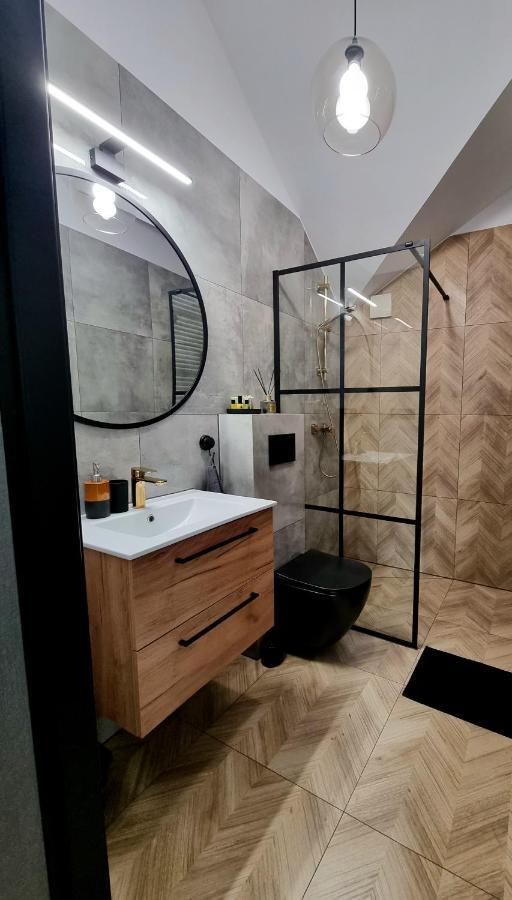 Apartament Miodowa Street Parking Free كراكوفيا المظهر الخارجي الصورة